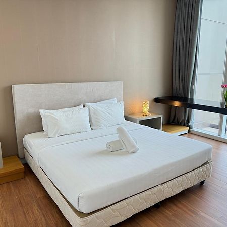 קואלה לומפור Faced Suites Platinum Klcc מראה חיצוני תמונה