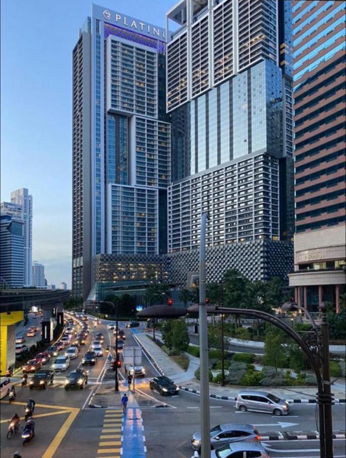 קואלה לומפור Faced Suites Platinum Klcc מראה חיצוני תמונה