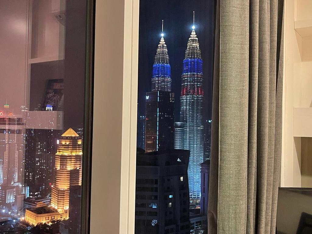 קואלה לומפור Faced Suites Platinum Klcc מראה חיצוני תמונה