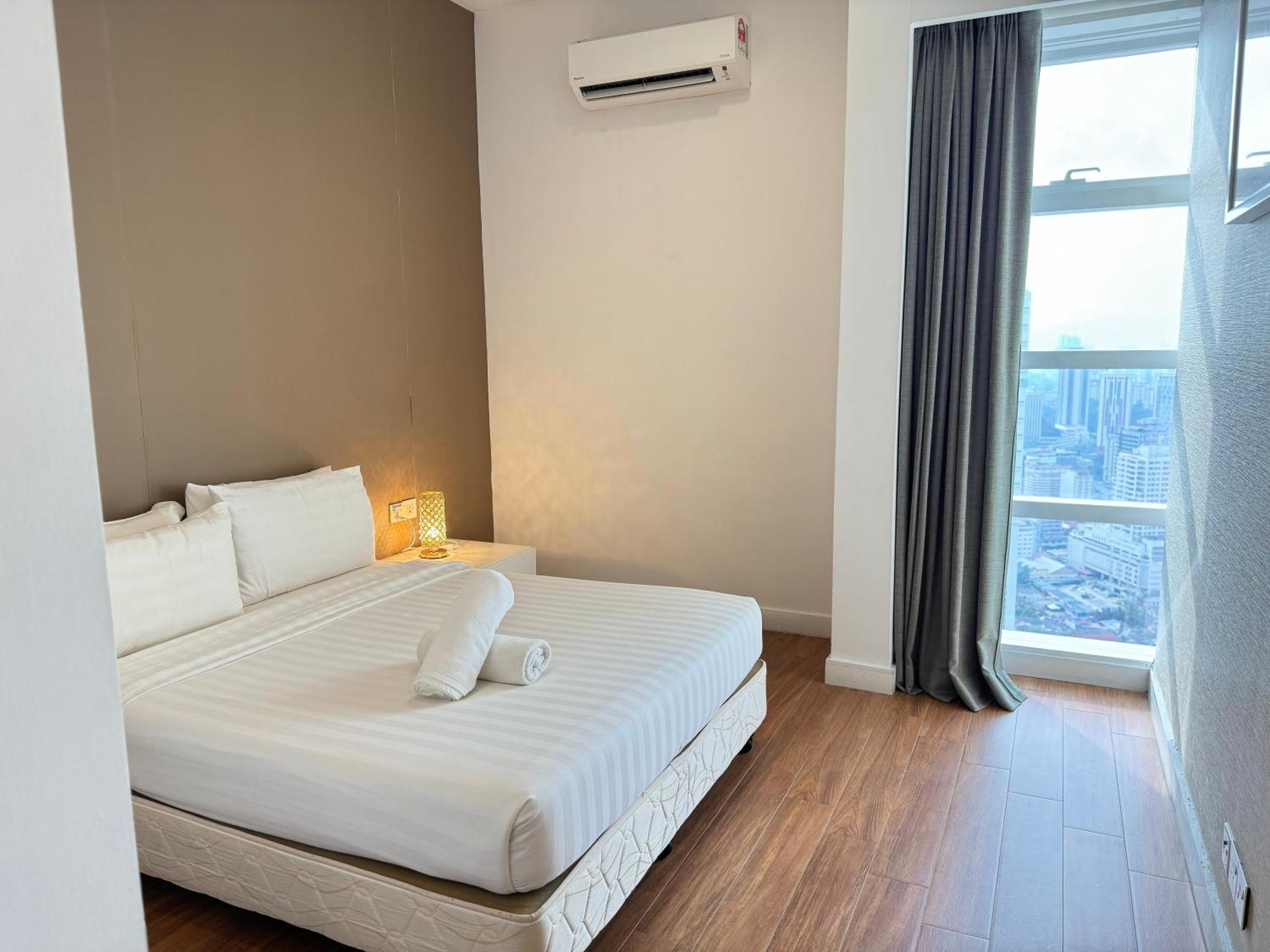 קואלה לומפור Faced Suites Platinum Klcc מראה חיצוני תמונה